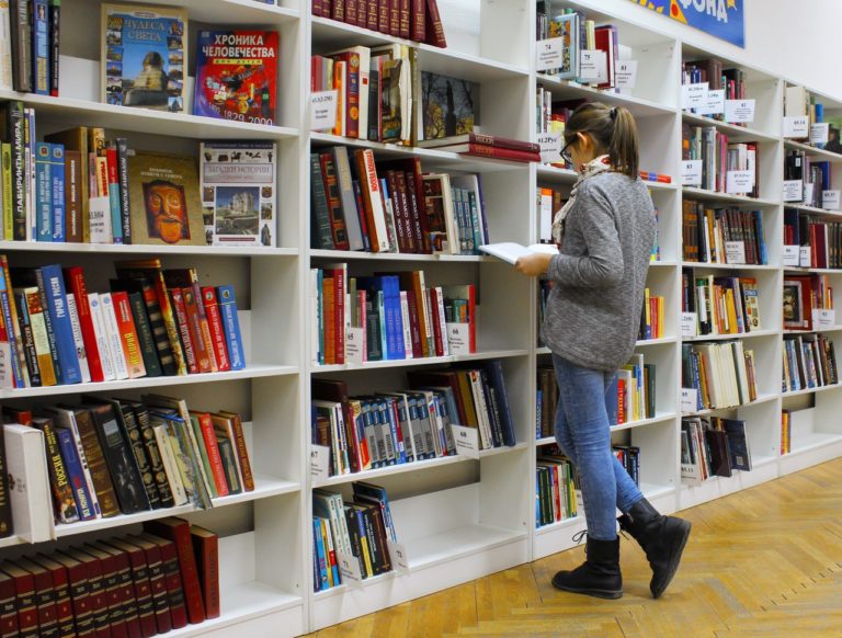 The Best AP Spanish Books To Help You Score a 5